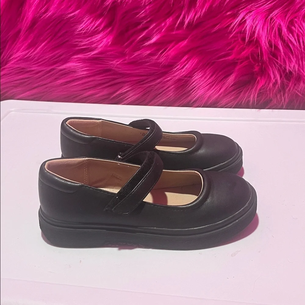 Classic PLACE Black Kids Shoes